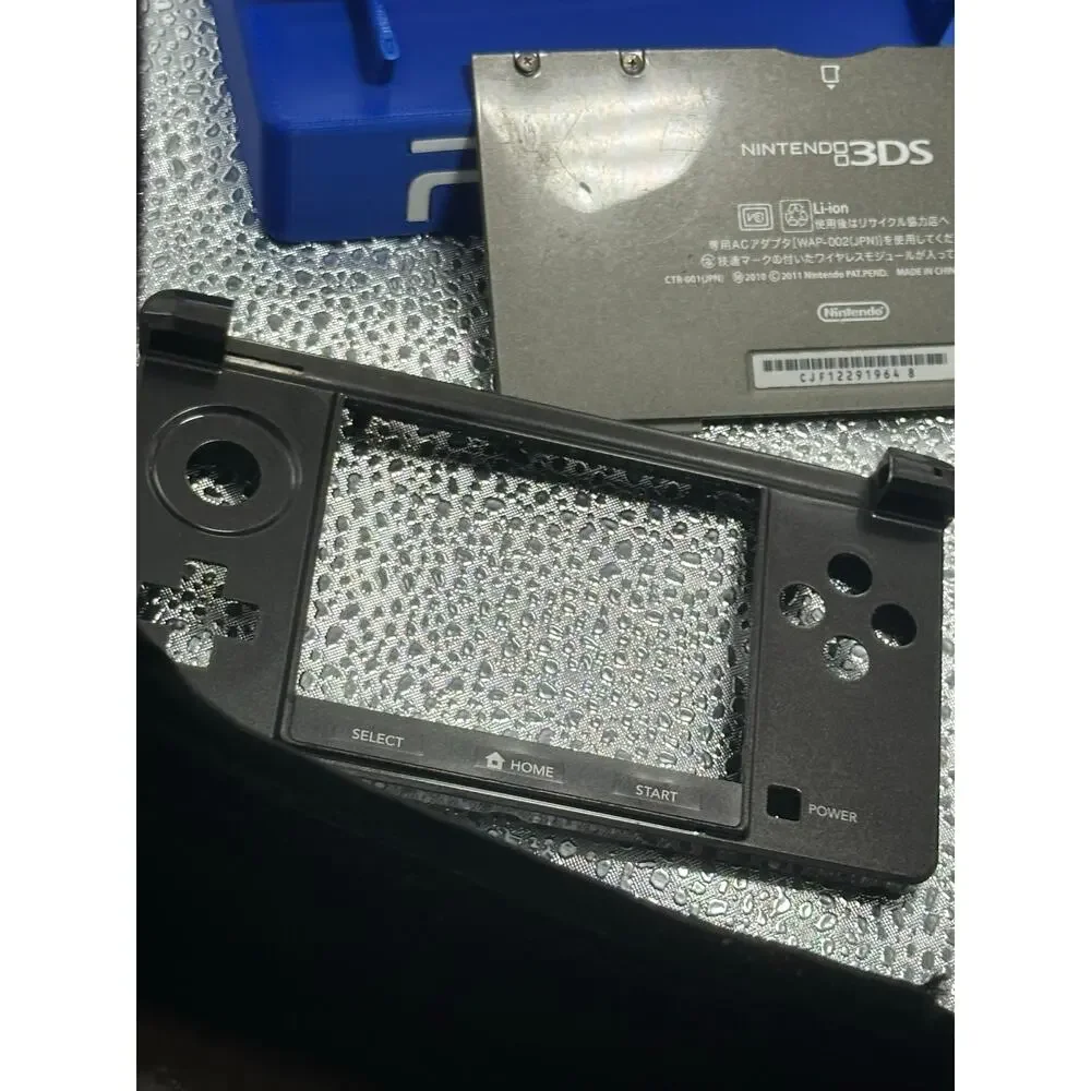 nintendo 3ds original shell authentic & used